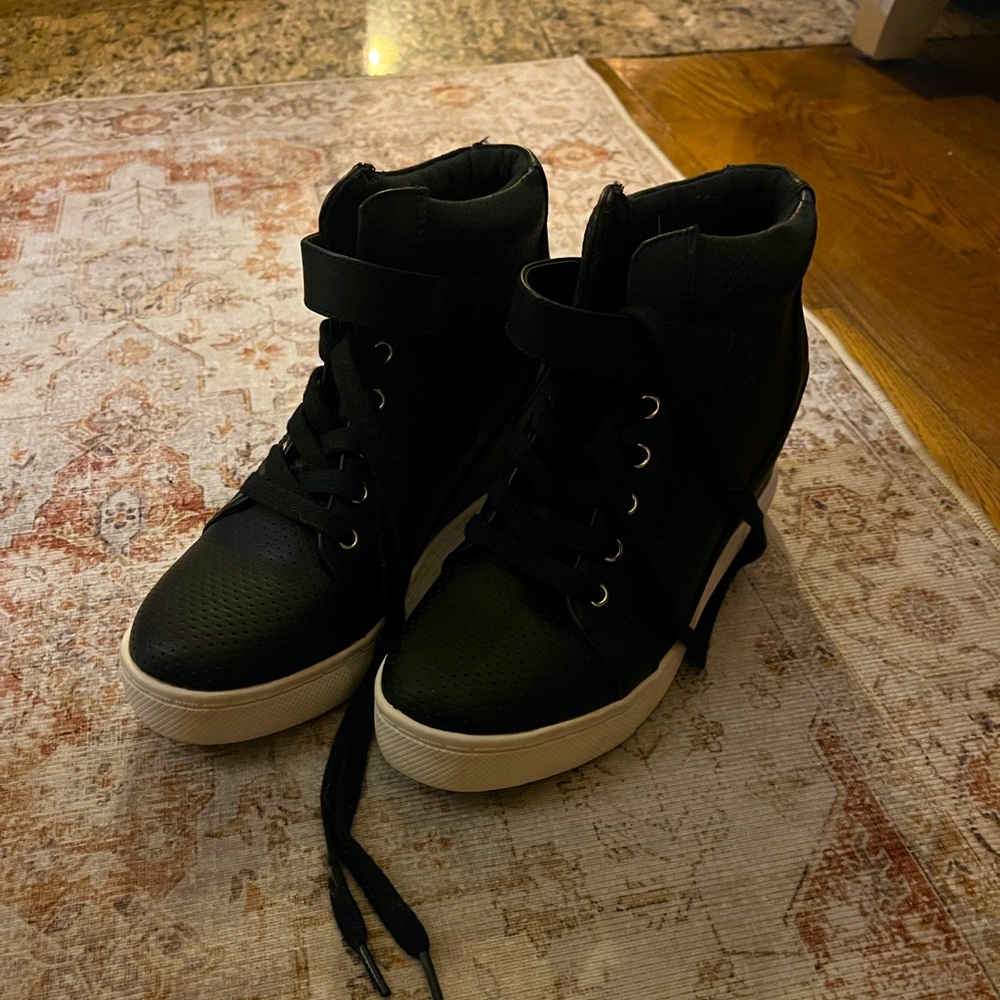Athlefit Black Wedge high top sneakers, barely worn, size 5.5